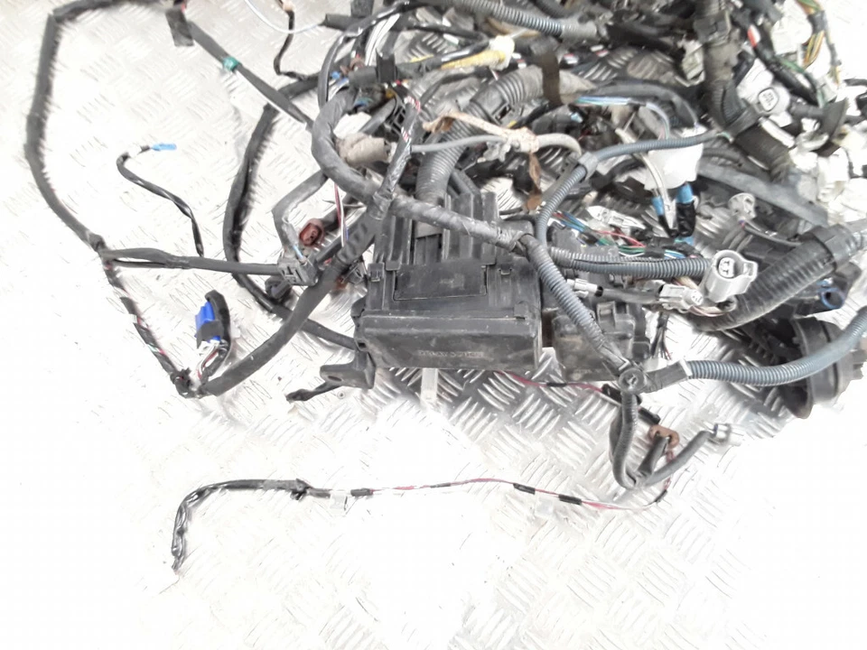 丰田 Previa MK2 2001 LHD 2.0D-4D 85 千瓦发动机安装布线织机 — 第 4/4 张图片