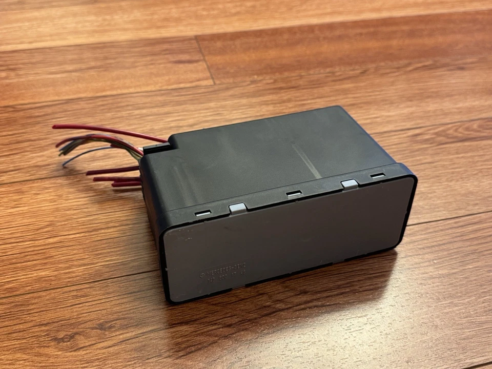 Unidad de bomba de vacío de bloqueo central OEM 1992-1999 Mercedes-Benz W140 S320 S500 Foto 3 de 3