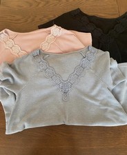 Bundle 3x Maternity Waffle Knit Tops – Lace V-Neck – Black Pink Blue – Size M