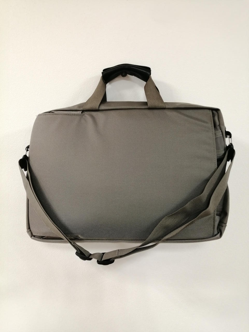 Briefcase Model Number Gray GREGORY - image 2