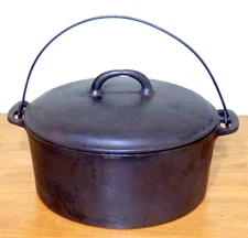 Primitive Antique Wapak # 9 Cast Iron Dutch Oven With Bail Handle
