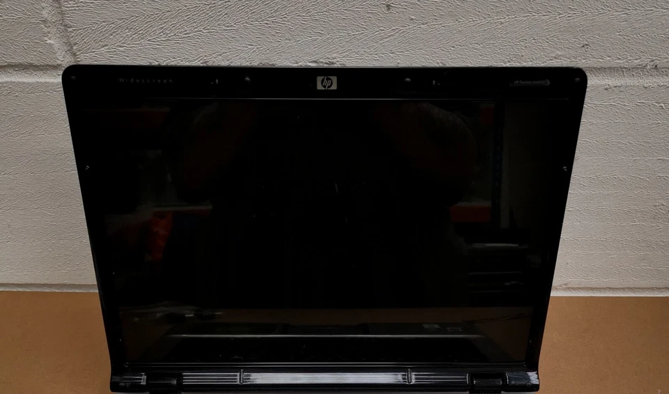 HP Pavilion DV6500 Personal Computer - Nero - Solo unità (GT379EA) 1G4M *DIFETTOSO* - Immagine 3 di 4