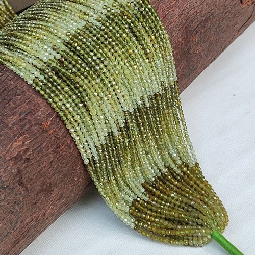 Natural Grossular Green Garnet Gems 2.5 mm Faceted Round Spacer Beads 13" Strand - 第 1/8 張圖片