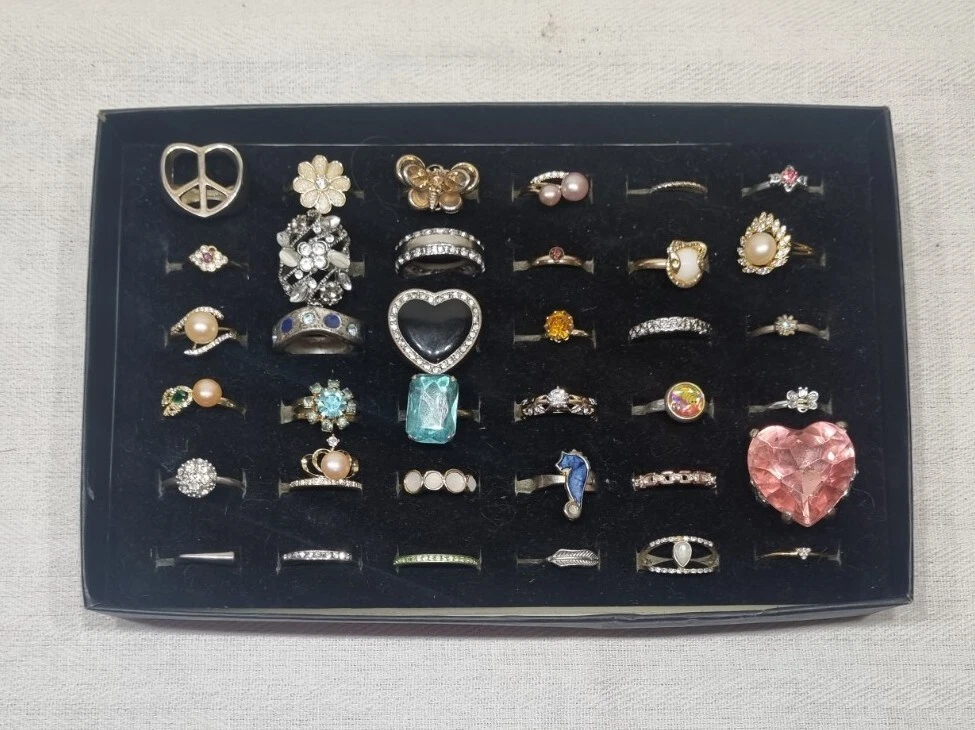 Ring Job Lot Fashion Costume Jewellery 36 Piece Craft Wear Dress Rings