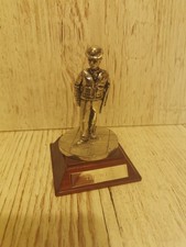 ENGLISH MINIATURES PEWTER POLICEMAN THE WPC