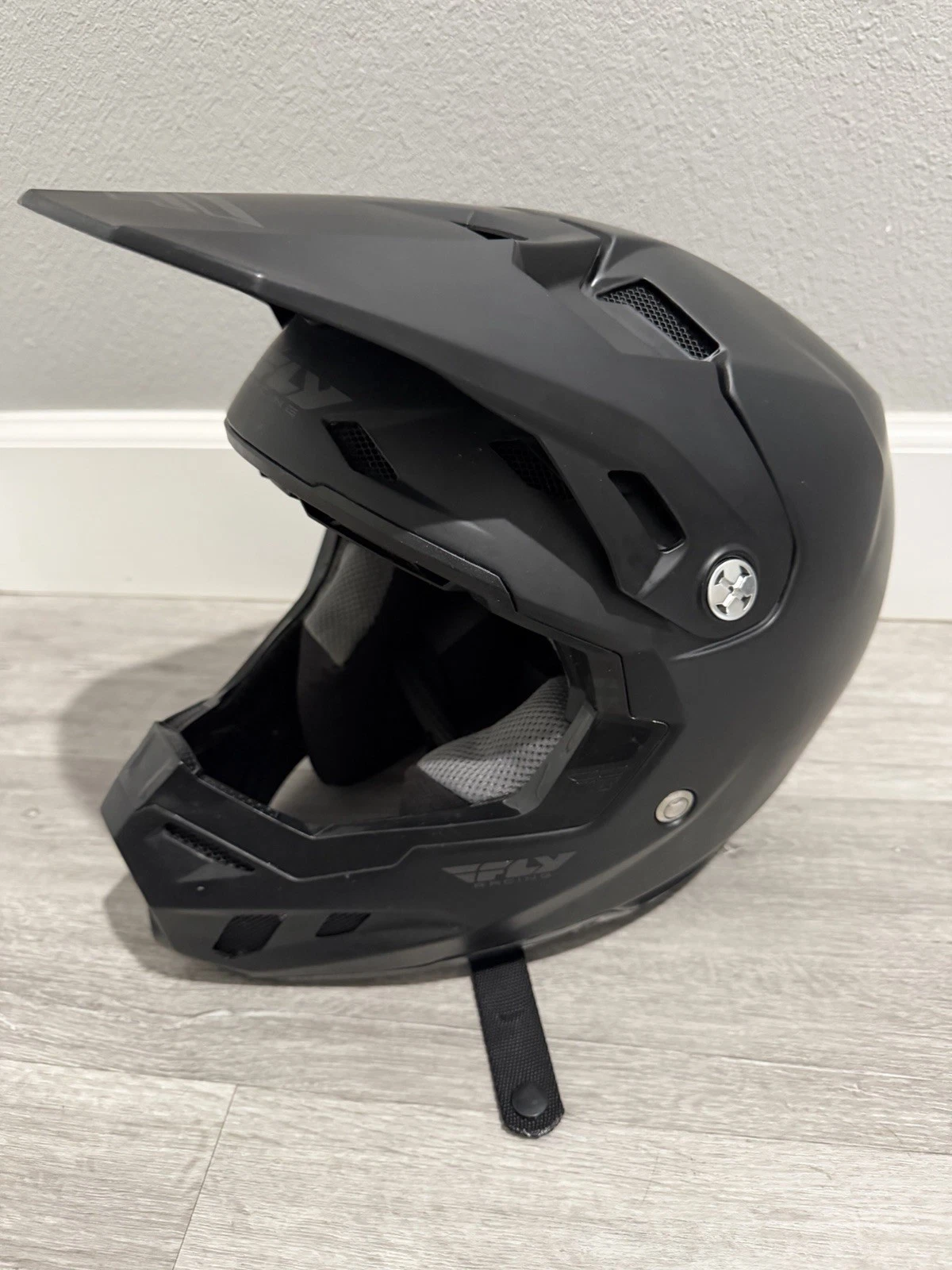 FLY RACING MATTE BLACK FORMULA CC DOT FULL FACE HELMET SIZE MEDIUM WITH CASE