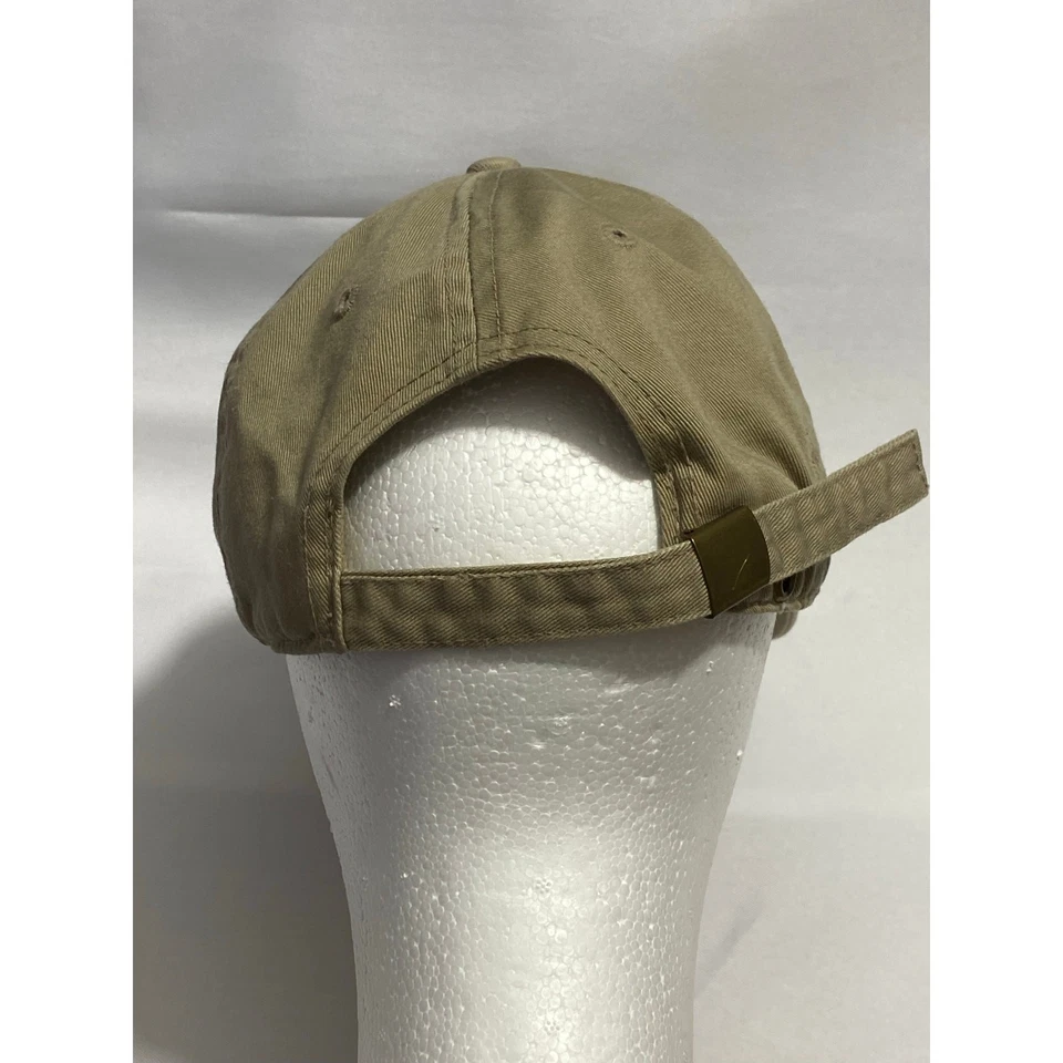 Gorra de béisbol Lacoste beige ajustable con tirantes logotipo de cocodrilo verde Foto 3 de 4