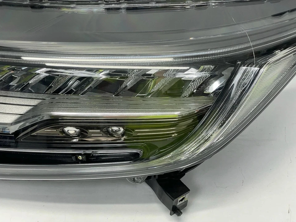 MINT! 2017-2022 Honda CRV CR-V EURO Driver Passenger Full LED Headlight Set OEM - Image 4 of 4