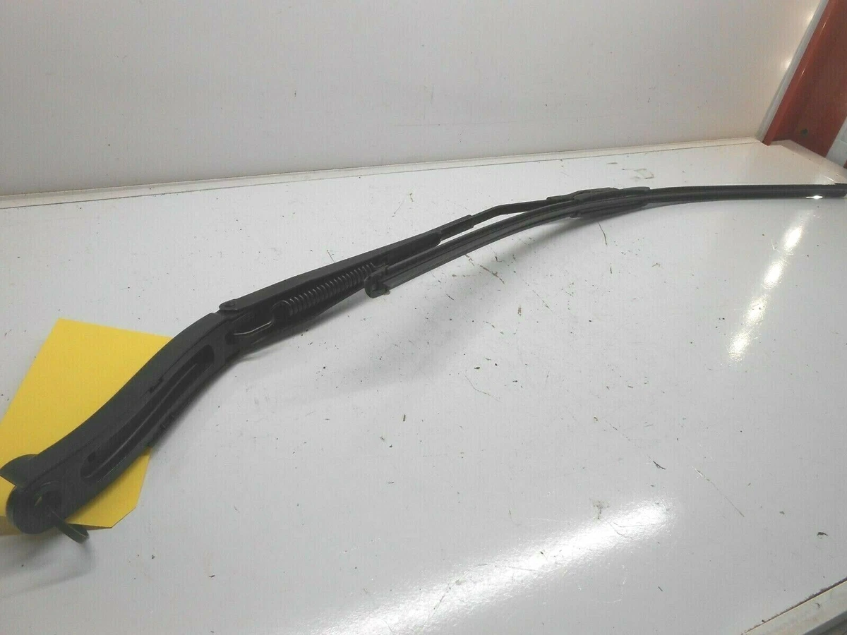 2016-19 Mercedes W166 Front Windshield Wiper Arm OEM 24028055 
