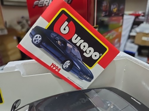 Bburago Scala 1/18 1:18 3036D Ferrari 456GT 1992 Pininfarina + Catálogo 1994 - Imagen 2 de 10