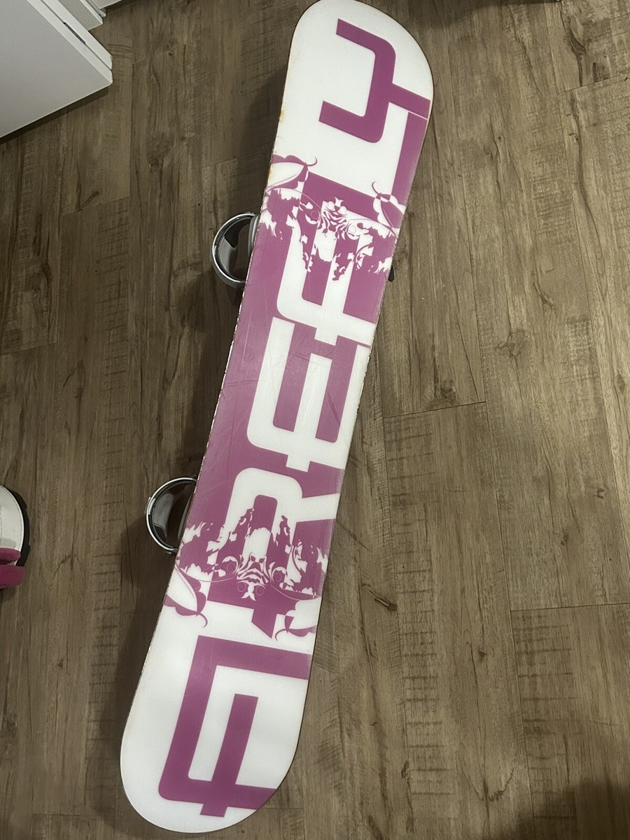 burton firefly snowboard Obsession it boasts a unique shape Matrix Storm 141 cm Snowboard