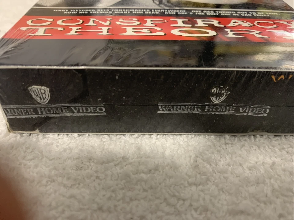 Conspiracy Theory, Movie VHS Mel Gibson and Julia Roberts, New (Factory Sealed) - Image 3 of 3