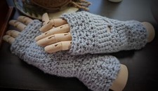 Crochet gloves