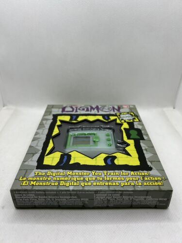 Bandai Digimon X Tamagotchi Virtual Monster Pet Handheld Original Glow in Dark - Picture 6 of 7