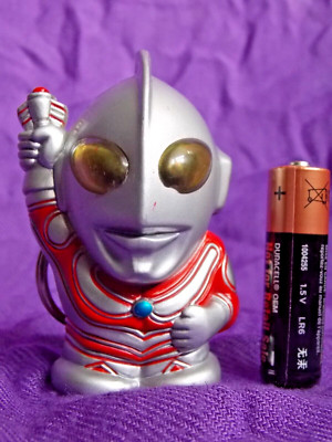  ''JUNK'' ULTRAMAN JACK BANPRESTO KUNSTSTOFF SCHLÜSSELANHÄNGER FIGUR 3'' 8cm KAIJU GODZILLA UK
