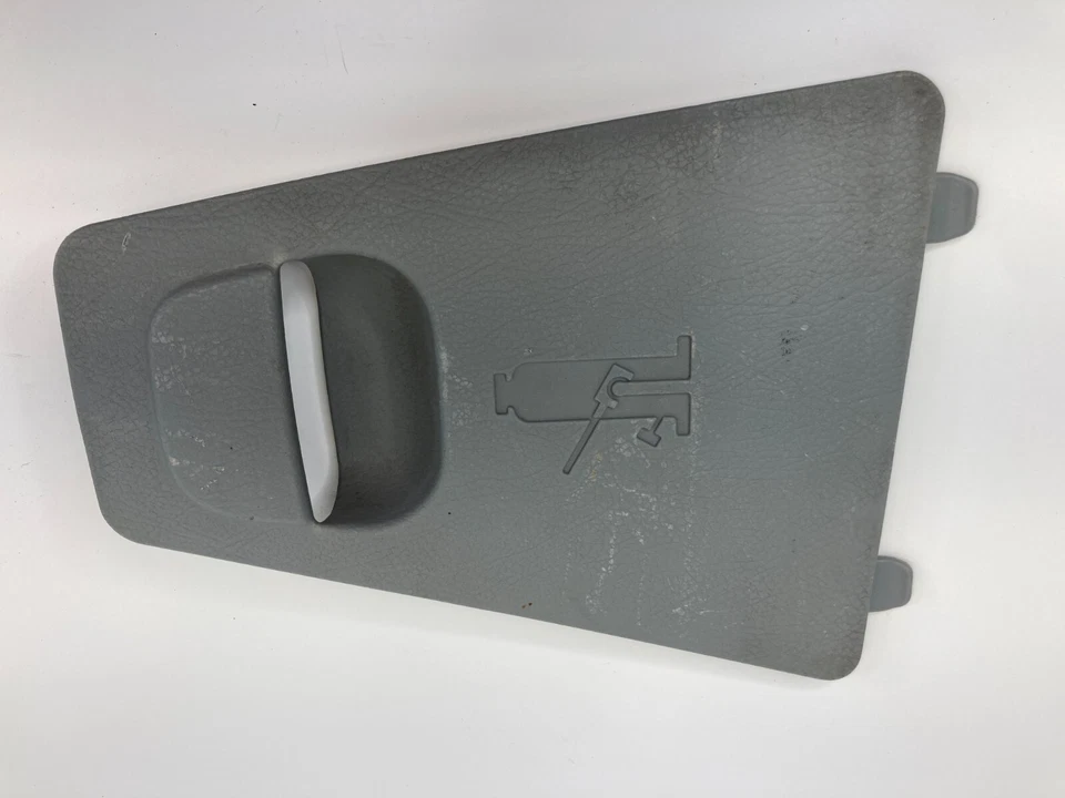 Cubierta de compartimento de almacenamiento de gato de neumático de repuesto trasero Kia Borrego 2009 2010 2011 OEM Foto 3 de 4