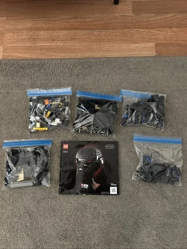 LEGO Star Wars: Dark Trooper Helmet (75343)