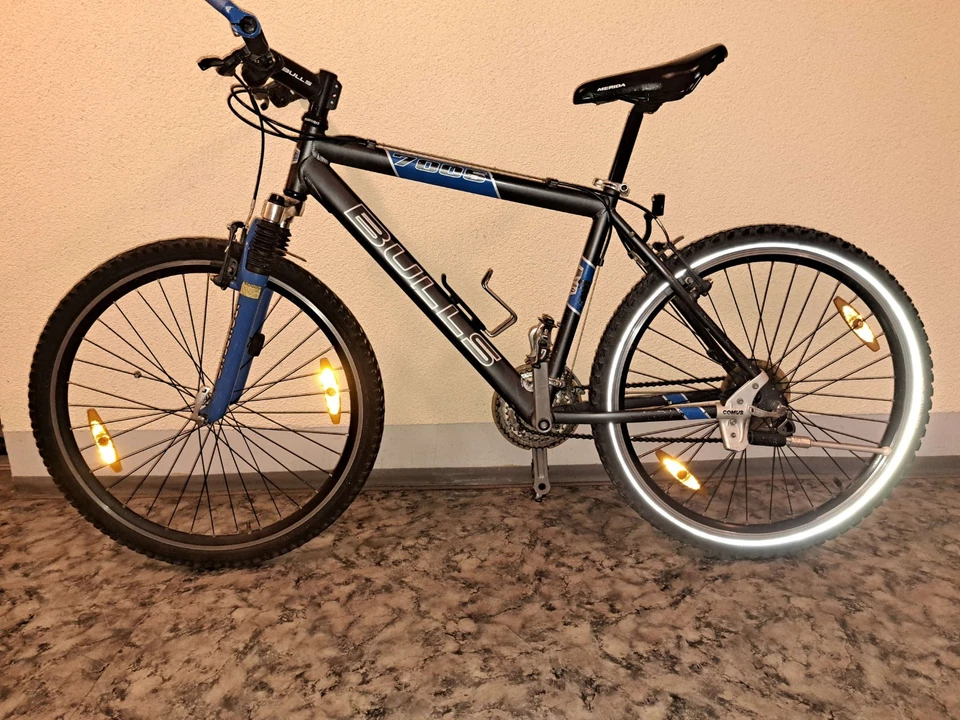 Bulls 26 zoll Jugendrad / Mountenbike 46cm Rahmen / Lenkhörner
