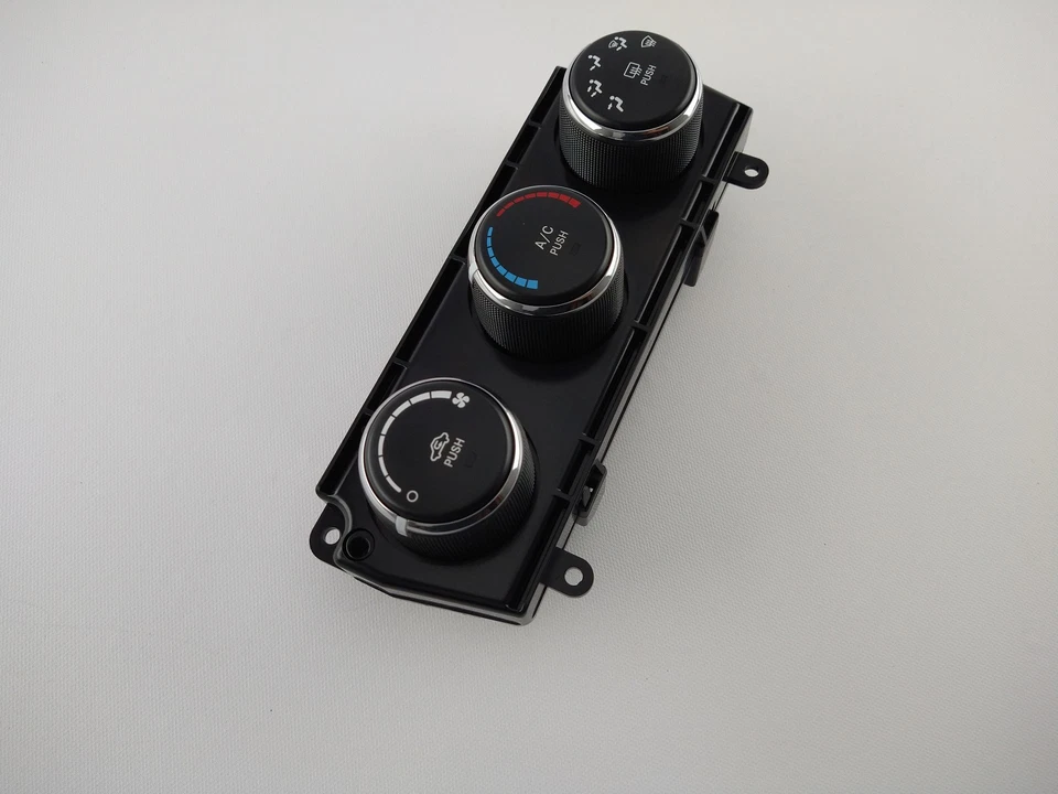 交流电气候控制单元 P55111943AD 原始设备制造商 吉普自由道奇 Nitro 2010 - 2012 ✅ — 第 4/4 张图片