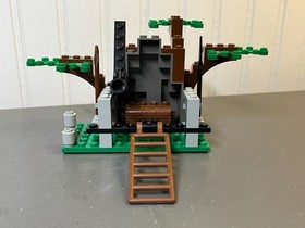Lego - Castle - Bandit's Ambush #6024 (w/Instructions) COMPLETE!