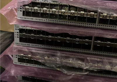 Cisco Nexu N9K-C92160YC-X 48x 1/10G/25G SFP+ 6x 40G QSFP / 4x 100G QSFP28 Switch
