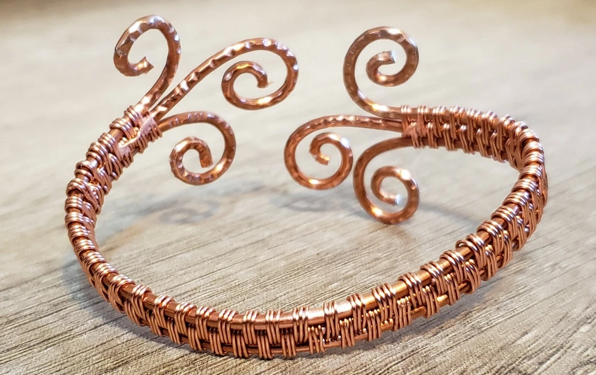 Wire wrapped bracelet - Copper and Garnet - Kiss Kross Bracelet - Copper  wire and Garnet