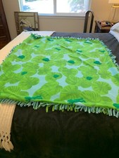 SOFT HANDCRAFTED FROG LILLY PAD TASSEL THROW BLANKET