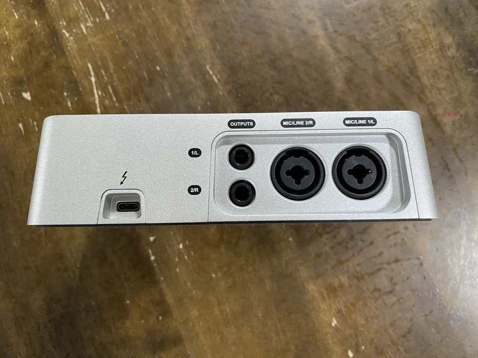 Universal Audio Apollo Solo Heritage Edition Interfaccia Thunderbolt 3 - Immagine 3 di 4
