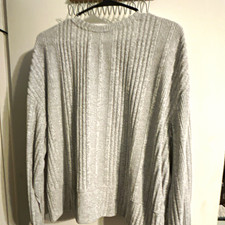 Women s Gray Ribbed Knit Open Back V-Neck Lon...