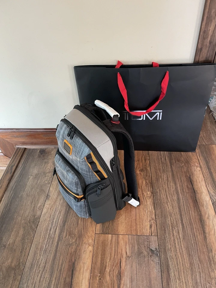 NUEVA Mochila de Navegación Tumi Alpha Bravo, Acero 0232793STL $595 Foto 4 de 4