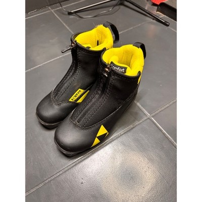 Fischer XJ Sprint Kids Cross Country Ski Boots Black Yellow EU 31 NNN Binding