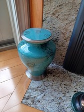 Cremation Urn for ashes, 200 Cubic Inches - Glenwood Blue Marble - Teal color