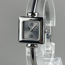 GUCCI 1900L Luxury Ladies Watch Gray Dial Quartz Silver SS Band New Battery