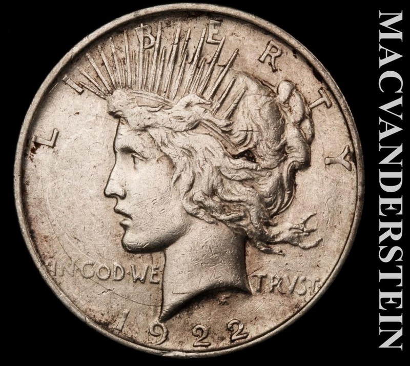 1922-D Silver Peace Dollar - Scarce  High Grade  Lustrous  No Reserve  #L6622