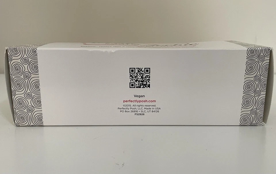 Perfecty Posh Heebie Jeebie Foot Peel Kit Exfoliation Treatment Vegan Gel USA - Image 3 of 4