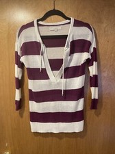 Loft XS Light pull over sweater