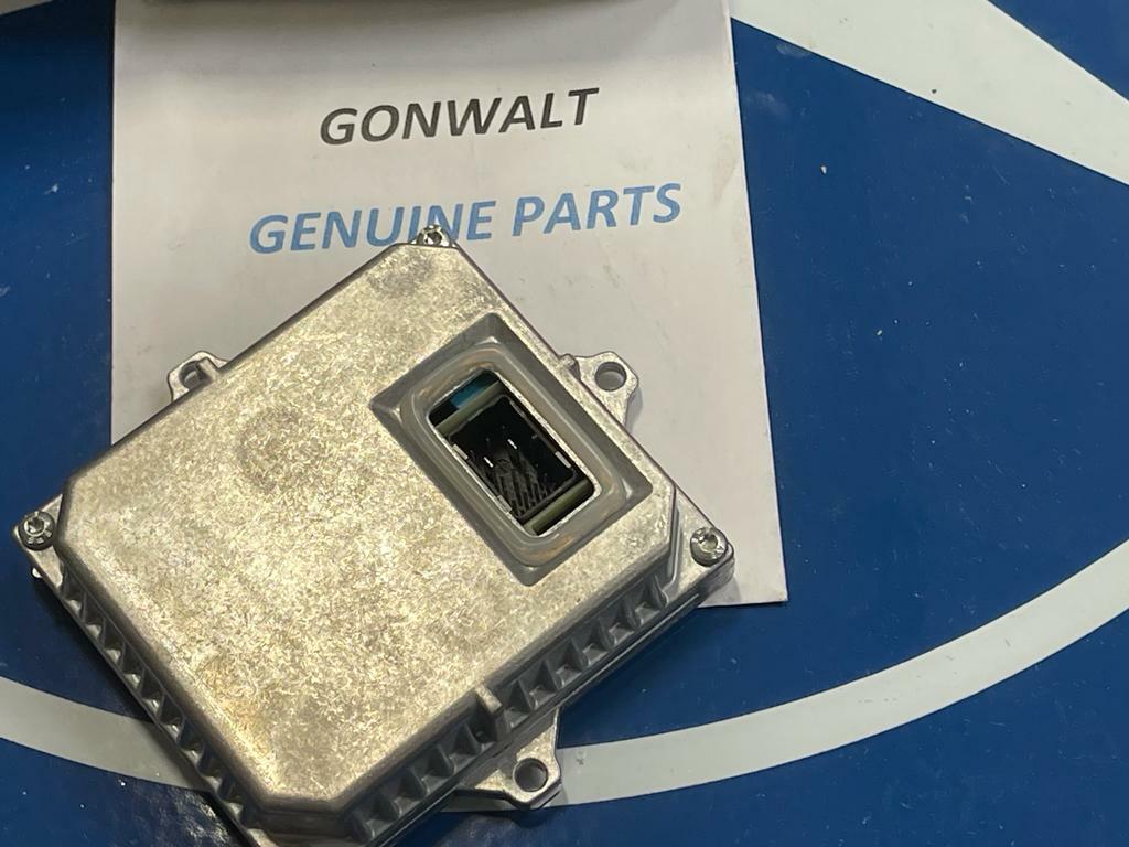 Mercedes Benz Genuine CLK320 CLK500 CLK55 AMG W209 HID Xenon  