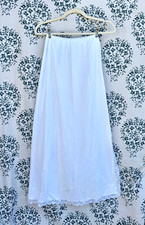 Shadowline Size S Women  s White Nylon Full length Lace Trimmed Half-Slip