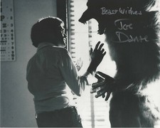 DIRECTOR JOE DANTE HAND SIGNED AUTHENTIC 'GREMLINS' 8x10 MOVIE PHOTO C w/COA