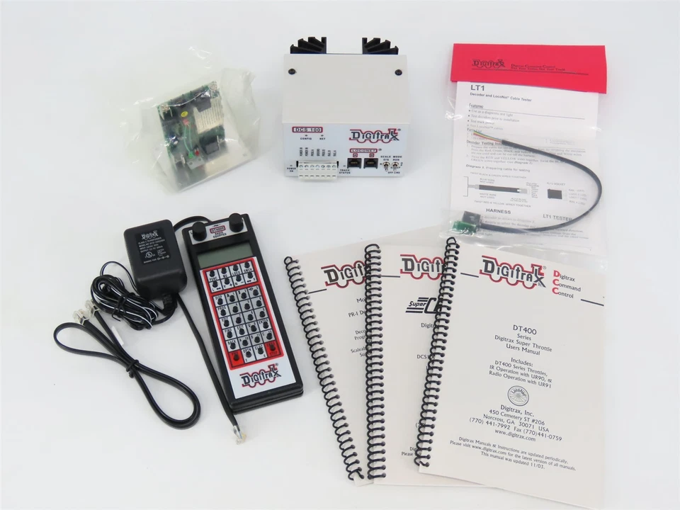 Digitrax Super Chief Radio Equipped DCC Starter Set - Image 2 of 4