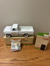 VINTAGE TONKA PRIVATE LABELED CYANAMID FARM SUPPLY PRESSED STEEL TRUCK WITH BOX