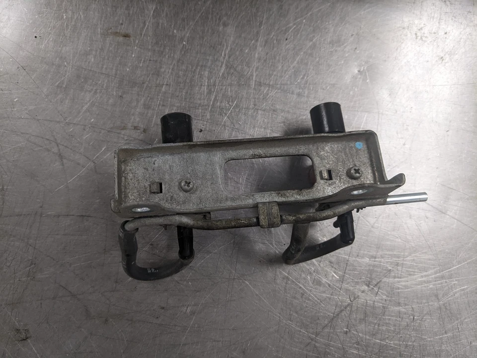 Conjunto de interruptor de vacío para 05-07 Toyota Sequoia 4.7 Foto 2 de 4