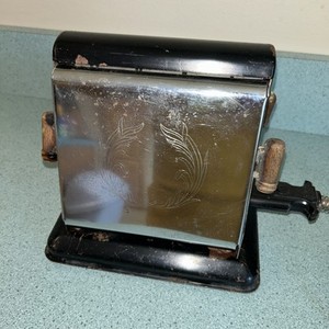 Dominion Electrical Model 1101 Electric 1930's Toaster Art Deco Chrome Untested