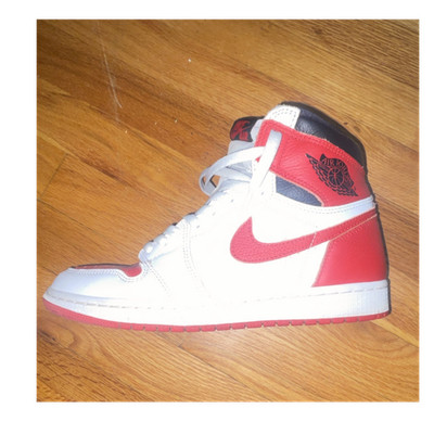 Jordan 1 Retro High OG Heritage White Red Black 555088-161 High Top
