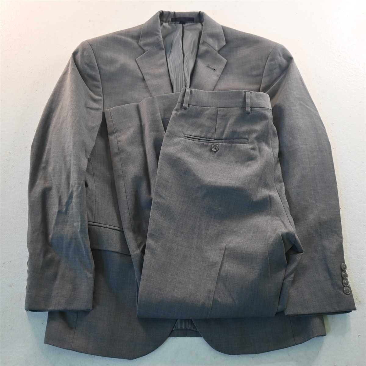 Jos A Bank 38S 30x29 Gray 100% Wool 1905 Mens Jacket Pants Suit