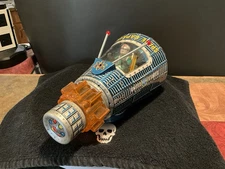 Horikawa Tin Battery Operated U.S. Space Ship Capsule With Smoke 1960s Japan