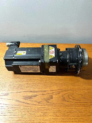 Allen-Bradley MPL-B320P-MJ72AA MP-Series MPL 480V AC Rotary Servo Motor Y
