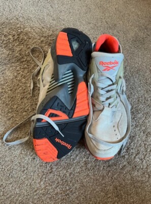 Reebok Graphite Pro Men's Retro trainers UK