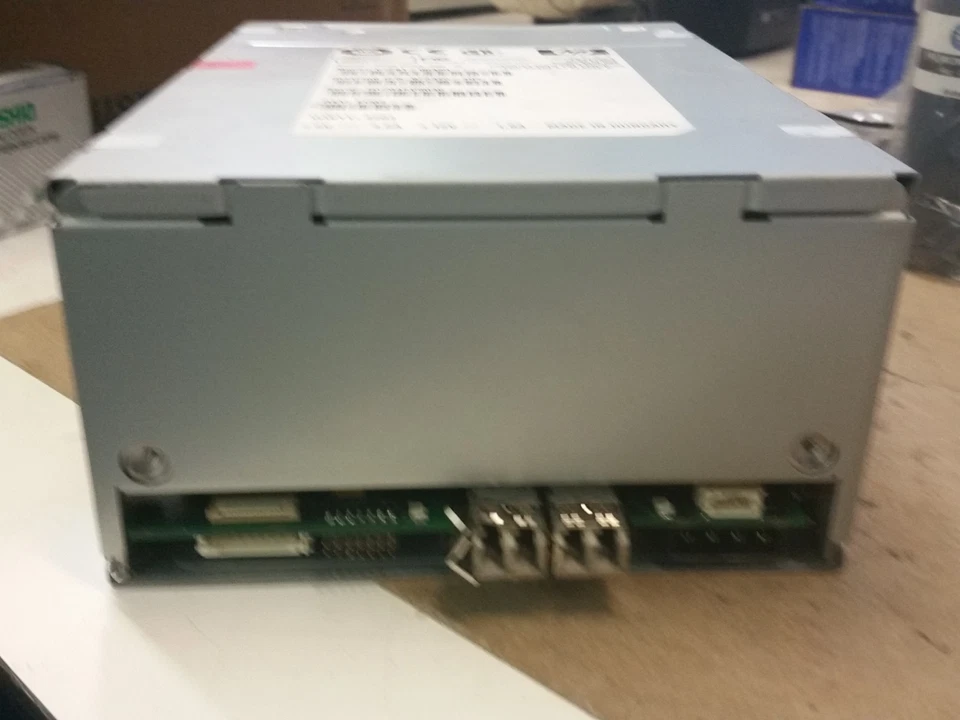 HP LTO 2 Loader Fibre Channel Tape Drive C7381-00830 - Image 2 of 3