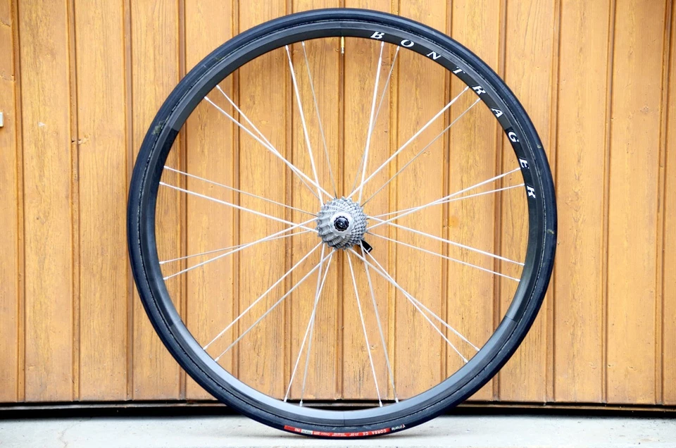 Trek OCLV Bontrager 28" XXX Lite Carbon LRS 566g 715g Tubular Wheelset - Bild 3 von 4
